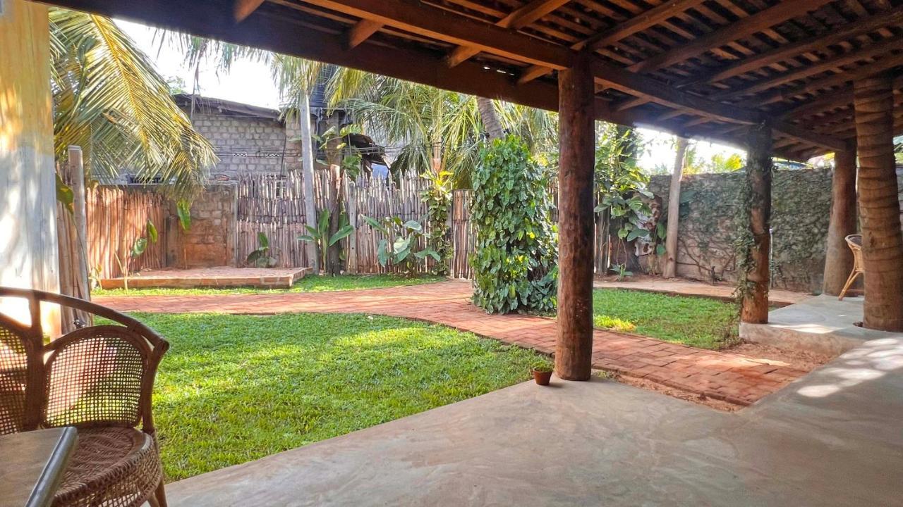 Nongu Home Trincomalee Exteriör bild